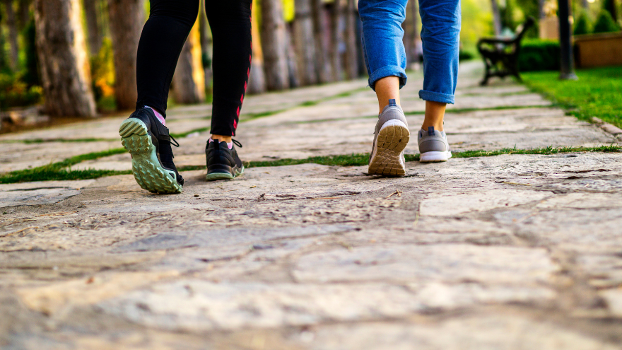 A javasolt napi lépésszámok életkor szerint