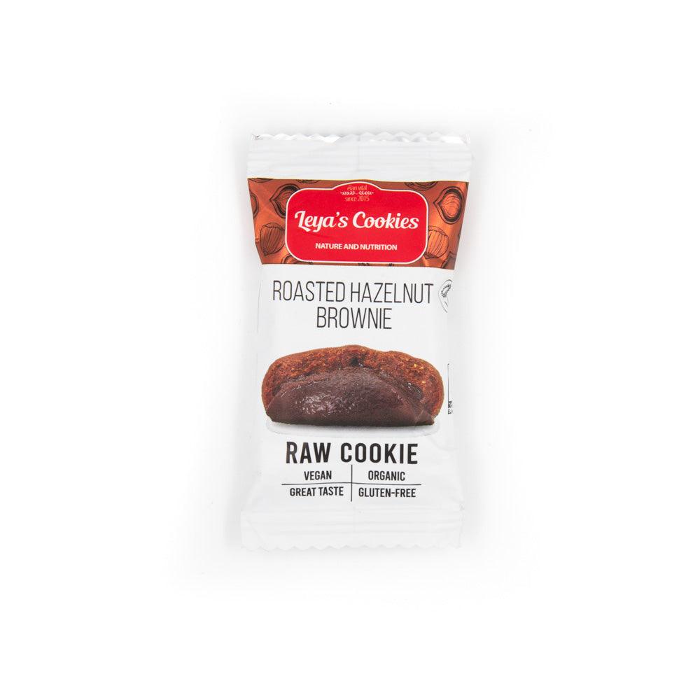 Nyers bio sütemény pörkölt Törökmogyoróval